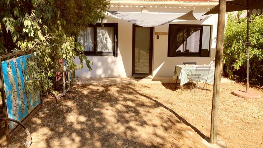Superbe Appartement Boheme Dans Les Vignes Nîmes Exteriör bild