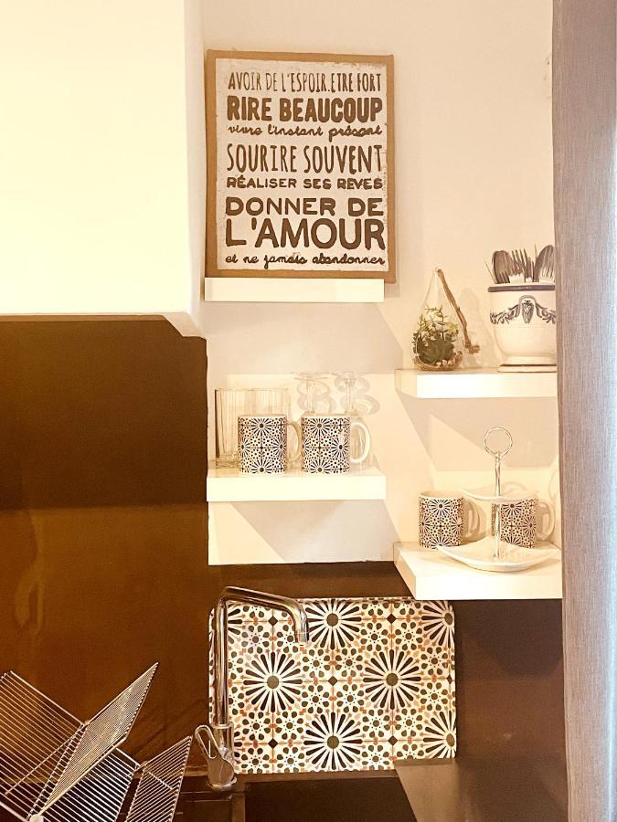 Superbe Appartement Boheme Dans Les Vignes Nîmes Exteriör bild