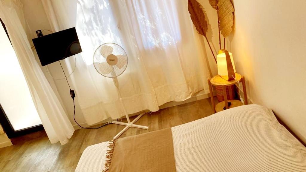 Superbe Appartement Boheme Dans Les Vignes Nîmes Exteriör bild